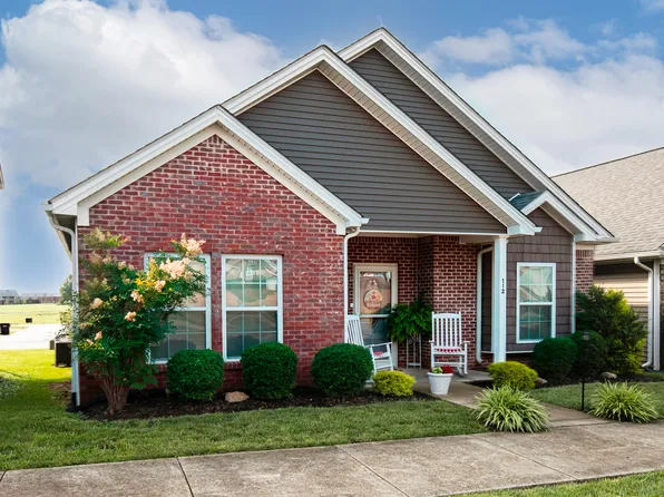 112 McCowans Ferry Aly, Versailles, KY 40383