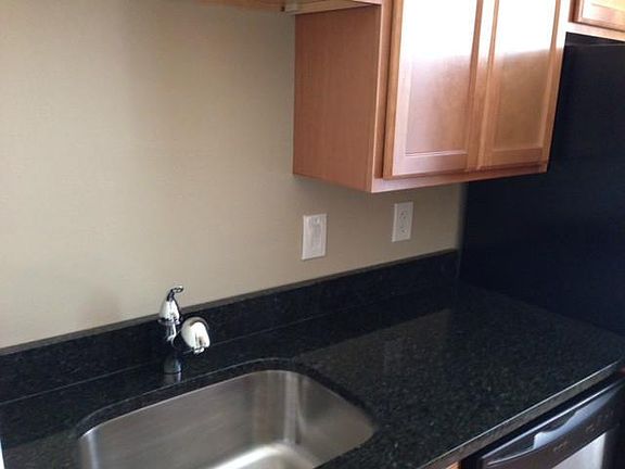 3rd image of 1947 N Bissell St #1FJC