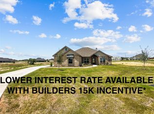 904 Medaris Way, Azle, TX 76020