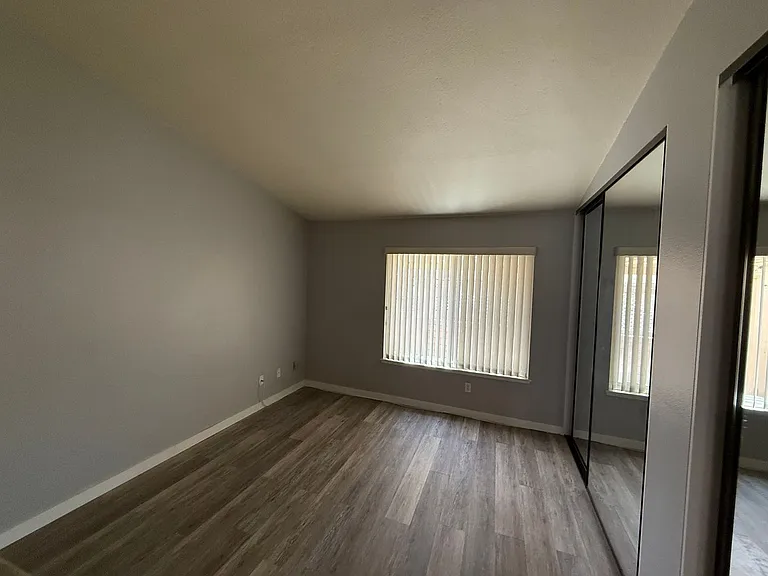 34101 Village 34 — Photo 8