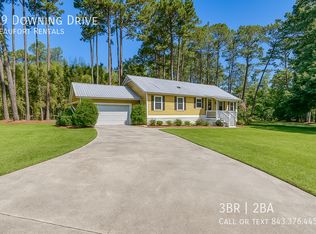29 Downing Dr, Beaufort, SC 29907