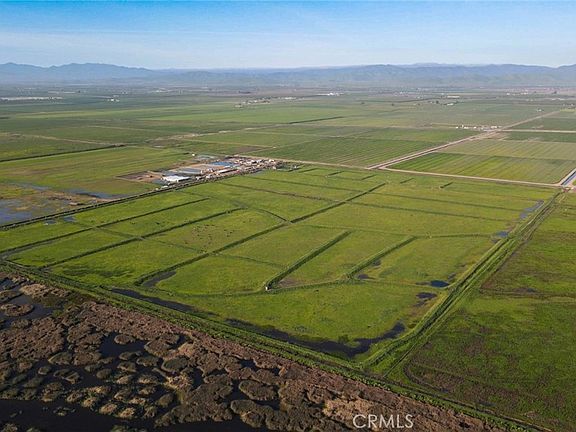 3rd image of 5614 Moffatt Rd