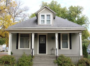 111 N 4th St, Garden City, SD 57445