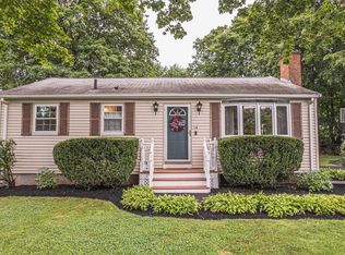 14 Ellington Rd, Tewksbury, MA 01876