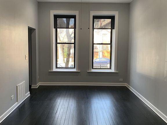2nd image of 1639 W Huron St #1
