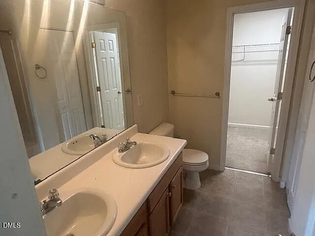 76 Buckleigh Dr — Photo 8