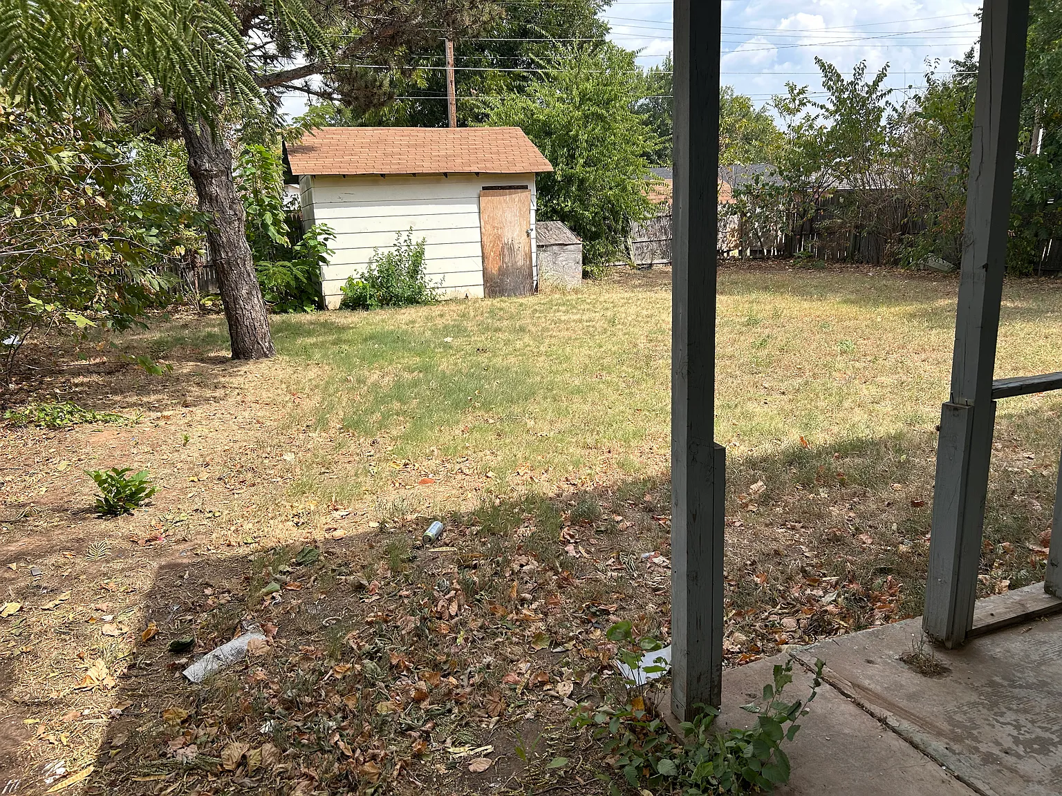3 bed, 1000 sqft, $1,000 — Photo 1
