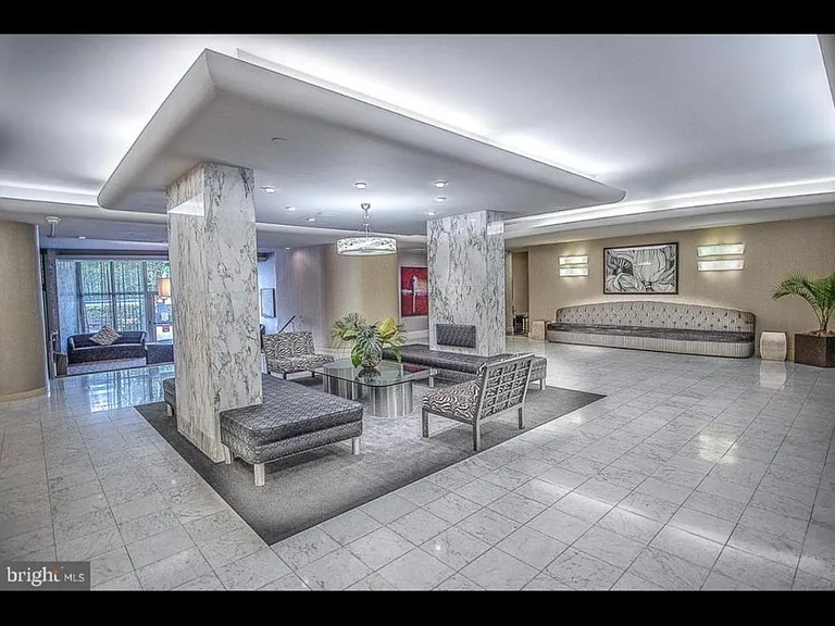 50 Belmont Ave #417 — Photo 4