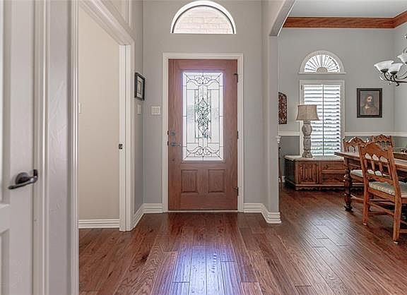 5th image of 5300 Tioga Ct