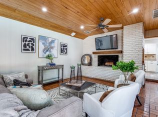 9425 Springwater Dr, Dallas, TX 75228