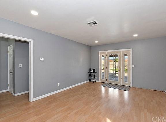 5th image of 1740 N Leeds Ave