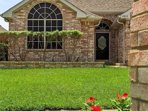 4th image of 2613 Maywood Ct