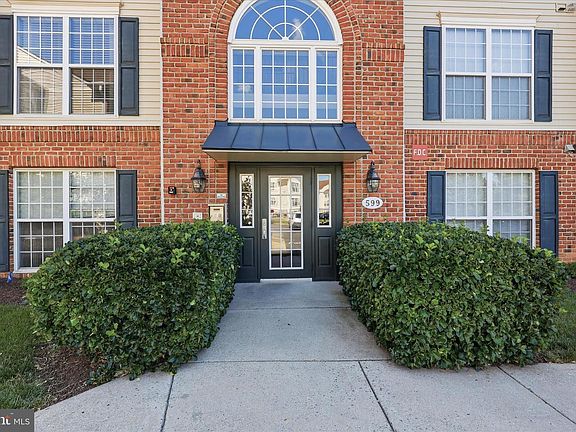 3rd image of 599 Cawley Dr Unit 2A