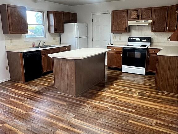 4th image of 1606 Pilgrim Pl