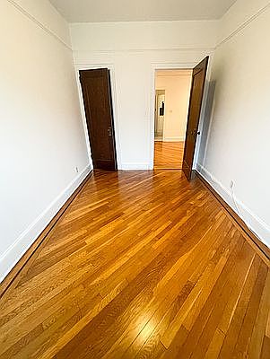5th image of 19-23 Ditmars Blvd #1B