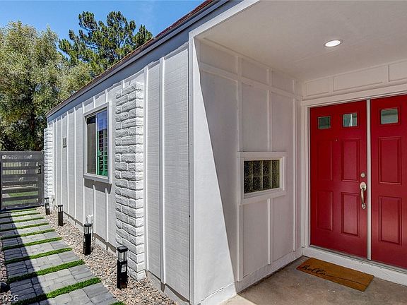 5th image of 2999 Bel Air Dr