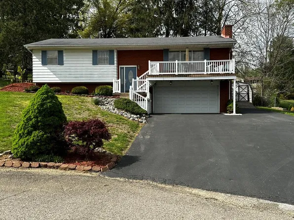 1295 Randall Dr, Chillicothe, OH 45601
