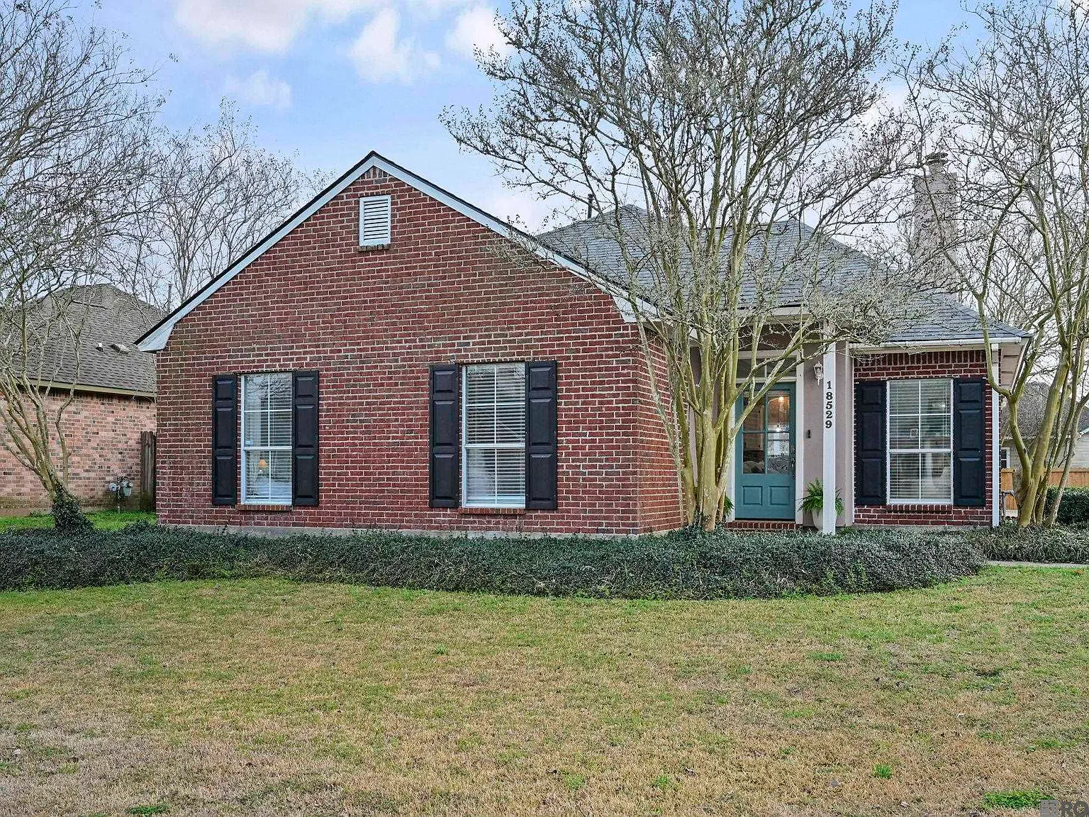 3 bed, 1620 sqft, $2,000 — Photo 1