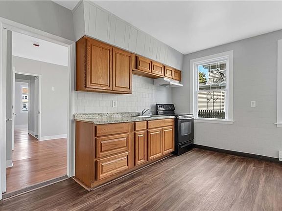 2nd image of 109 Pocasset Ave APT 1