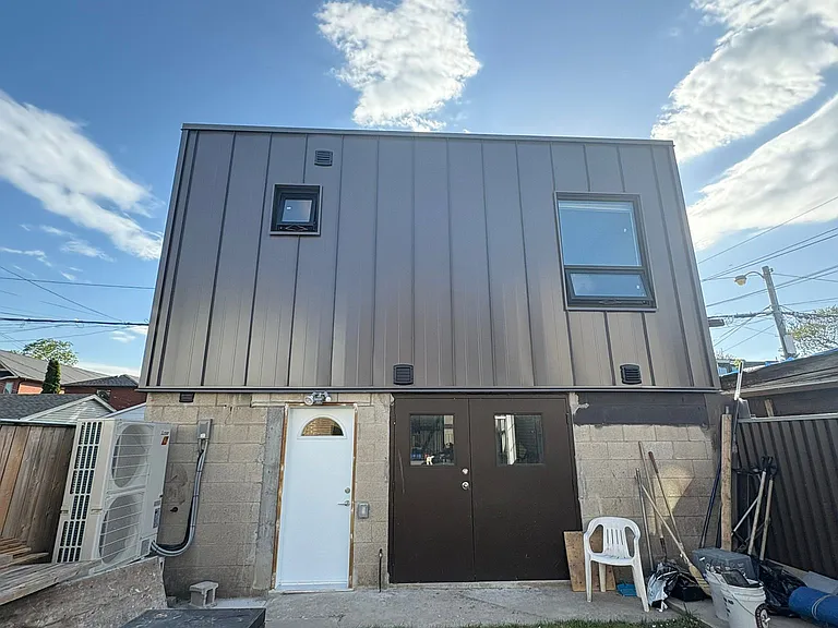 822 Ossington Ave #LANEWAY — Photo 2