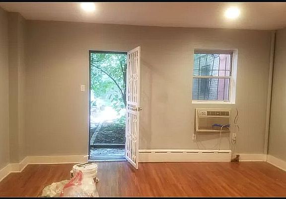 3rd image of 239 E 116th St #A