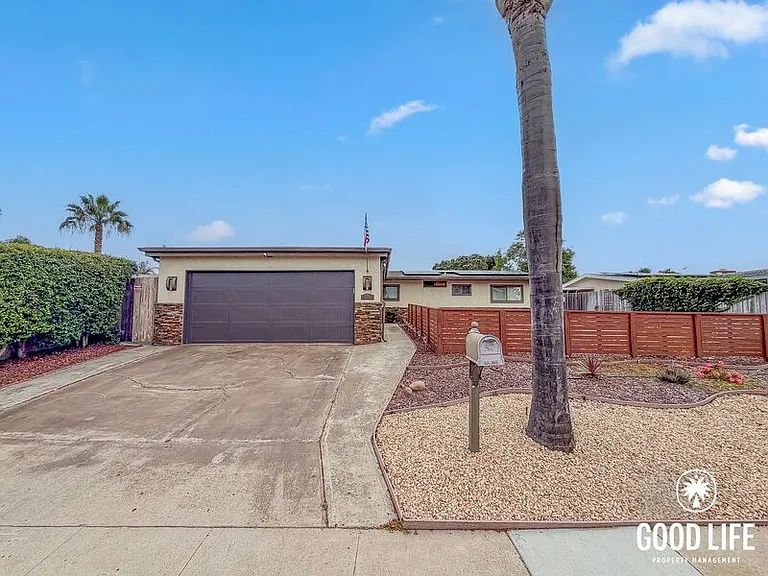 2726 Tonto Way — Photo 1
