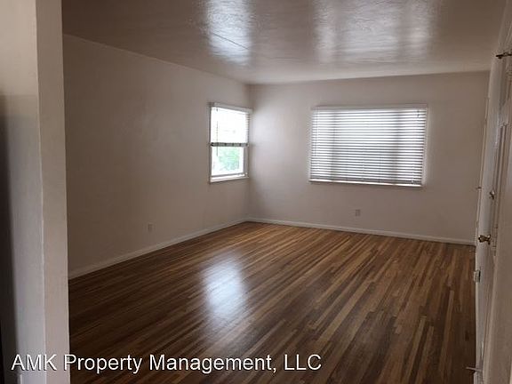 3rd image of 4719 Hamilton St