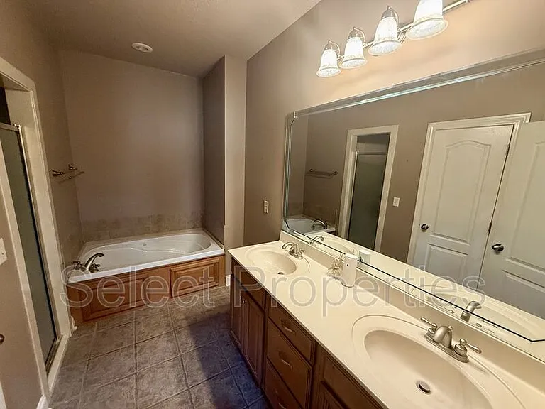 3521 Old Dornick Dr — Photo 9