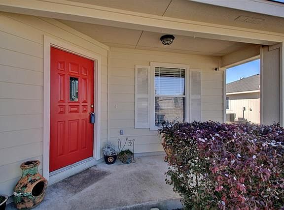 3rd image of 212 Paddington Way