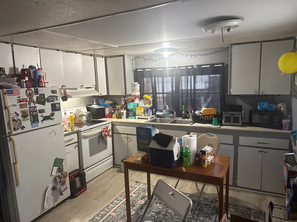 211 Wiltshire Cir, Inwood, WV 25428