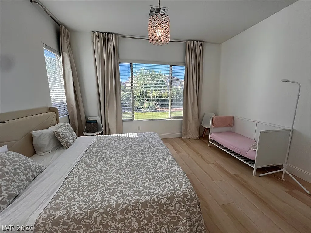 3 bed, 3.0 bath, 2152 sqft, $3,950 — Photo 4