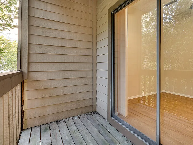 2210 Pearl St #203 — Photo 24
