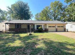 1334 W Berkeley St, Springfield, MO 65807