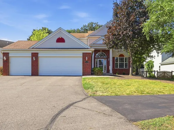 1560 Oakbrooke Ter, Eagan, MN 55122