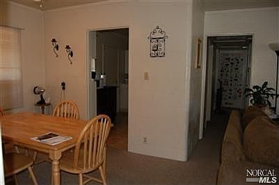 3rd image of 58 Glenwood Dr