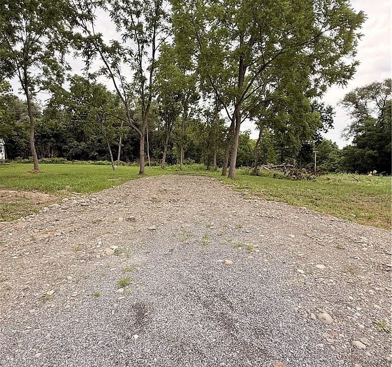 1st image of Maclaren Dr