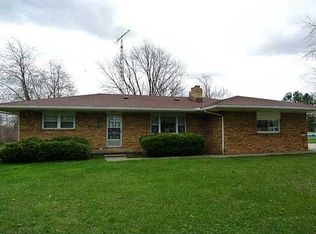 1026 N Cousino Rd, Oregon, OH 43616