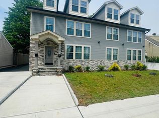 33 Atlantic St, Carteret, NJ