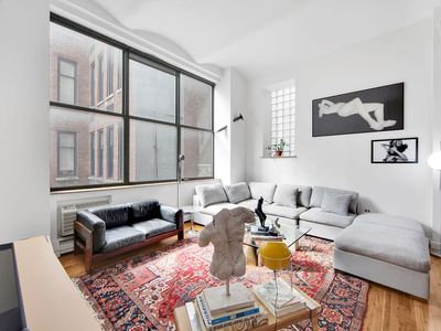 114 E 13th St APT 2B, New York, NY, 10003