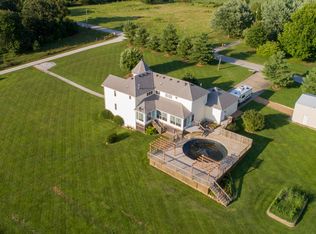 2712 Weskary Ln, Brookline, MO 65619