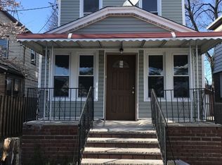 18705 Liberty Ave, Saint Albans, NY 11412