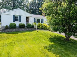 60 Davenport Rd, West Hartford, CT 06110
