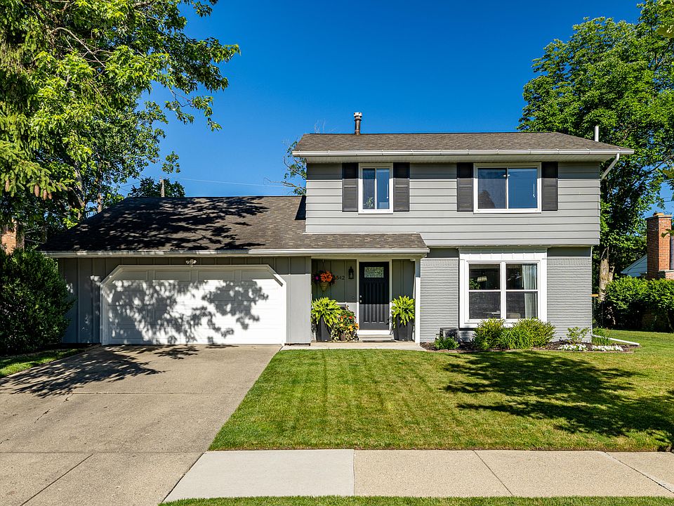 1st image of 1542 Dicken Dr