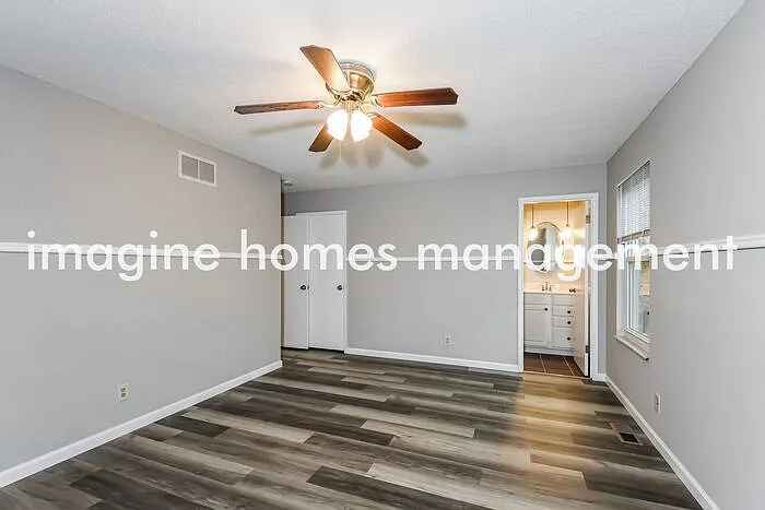 911 Clayworth Dr — Photo 6