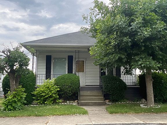 2nd image of 934 Otis Ave