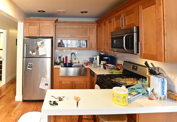 Rented by Rental Solutions Inc | media 13