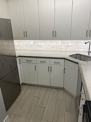 5th image of 30-30 45th St #1L