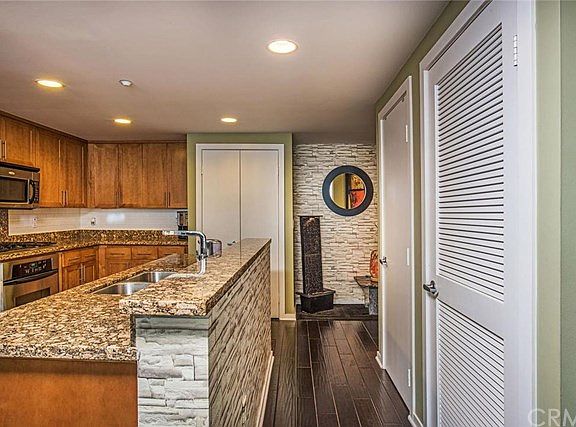 5th image of 400 W Ocean Blvd Unit 1104