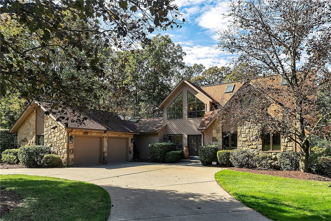 216 La Grande Dr photo 1