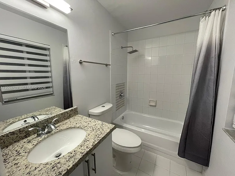 312 NW 114th Ave #4-103 — Photo 4